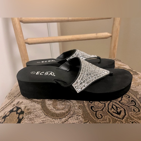 Ecsa Beaded Sandals - Picture 2 of 2